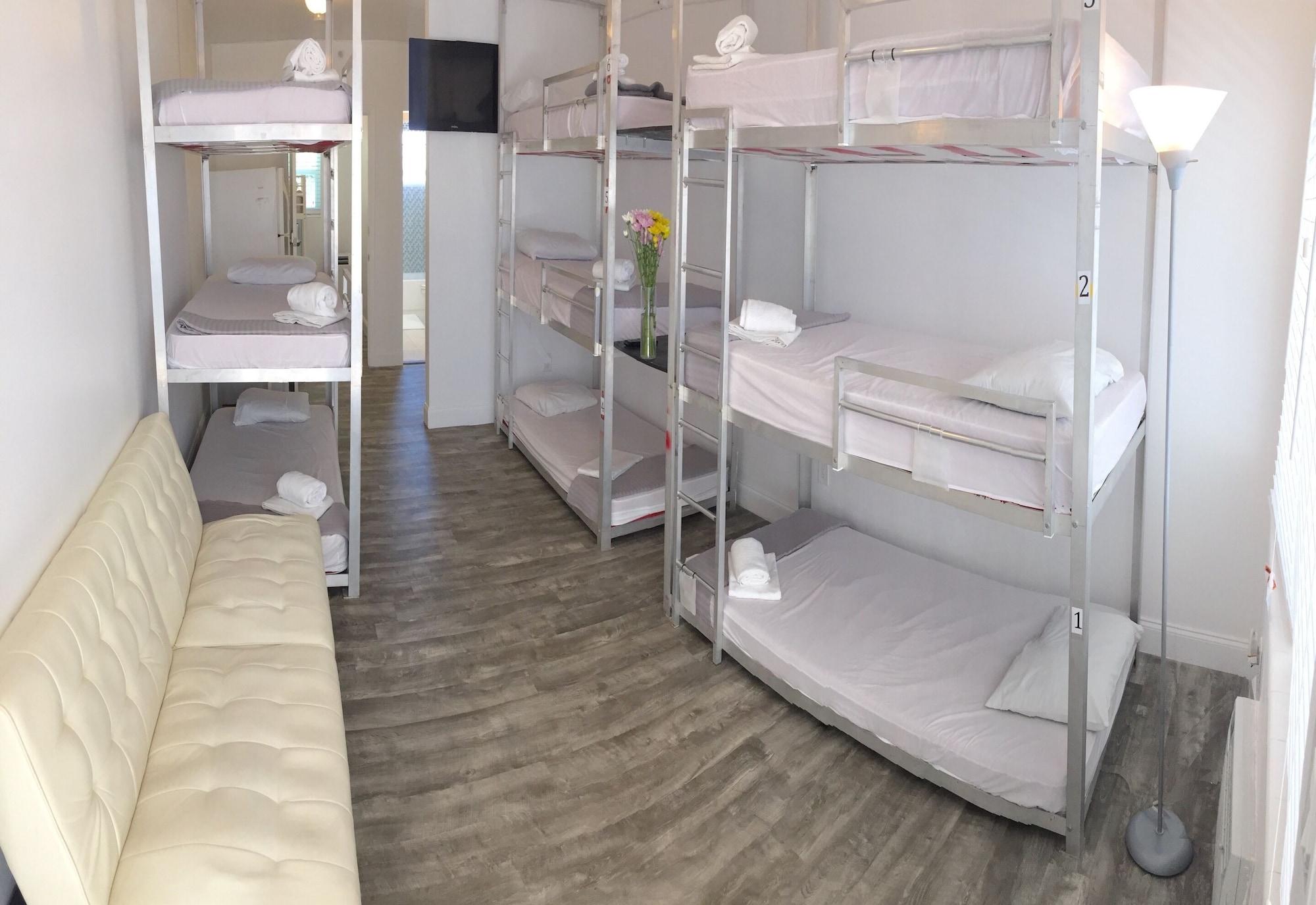 Bikini Hostel, Cafe & Beer Garden (Adults Only) Miami Beach Exterior photo